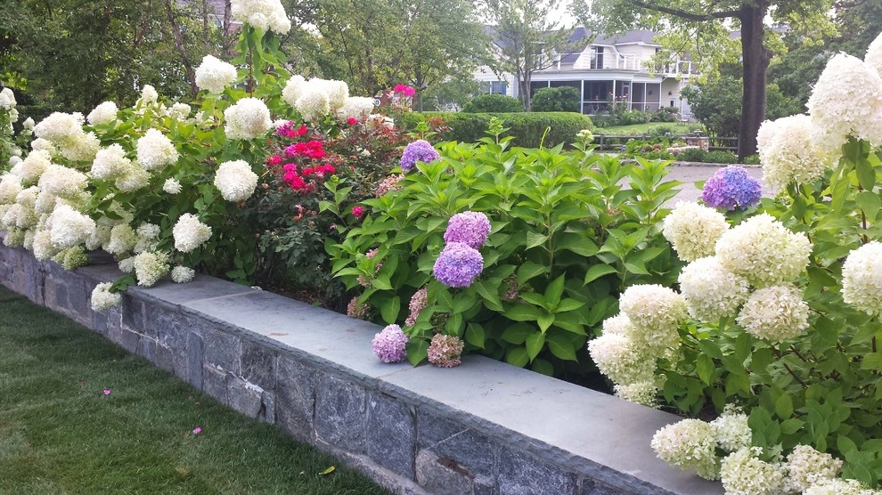 Our Gardens by Gro Pro Landscape Company Inc. - Photo 5