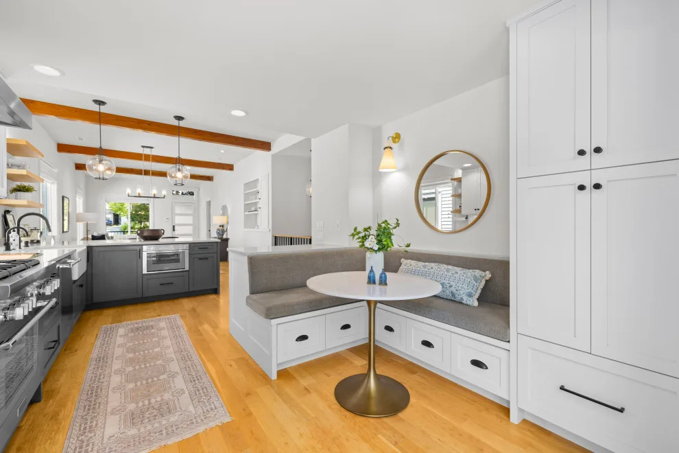 Capitol Hill Bungalow by The Alhadeff Group - Photo 2