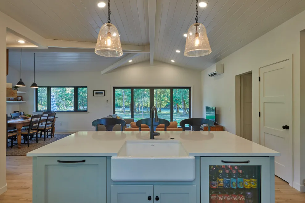 Oakridge Fresh Residence by Rainbow Valley Design & Construction - Photo 12