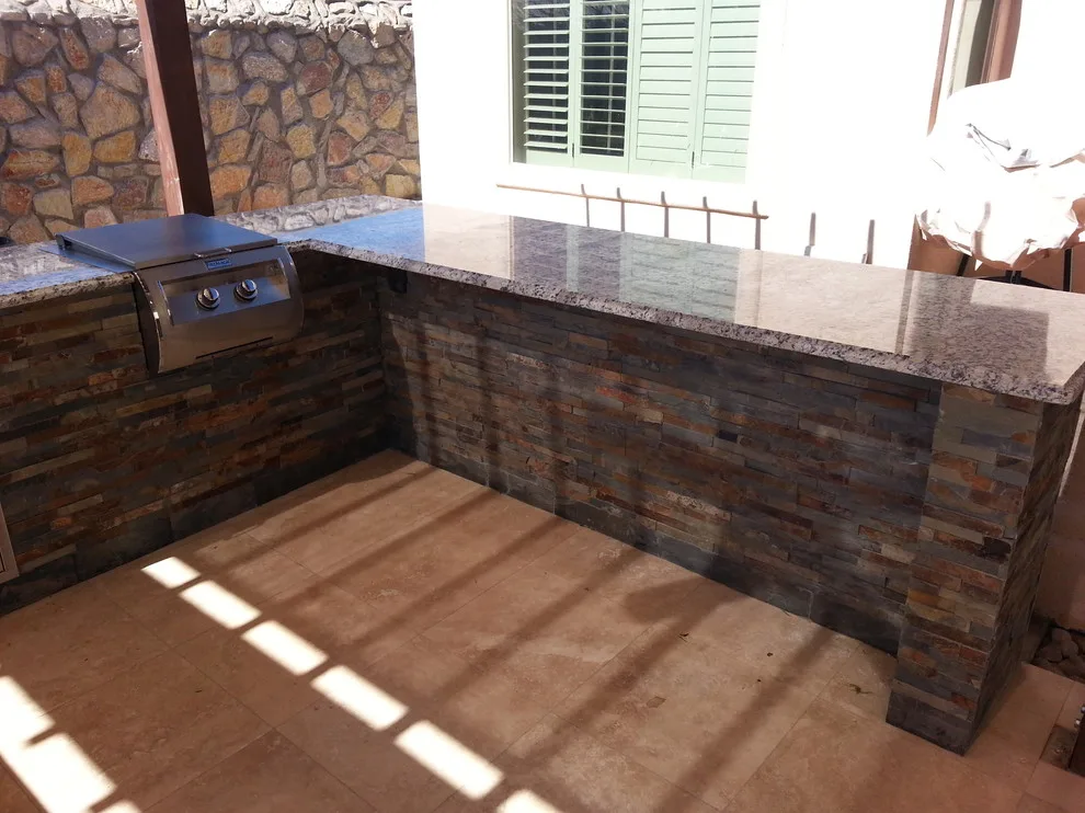 Outdoor Pergola, Kitchen, and Water Feature by Forma Contractors - Photo 5