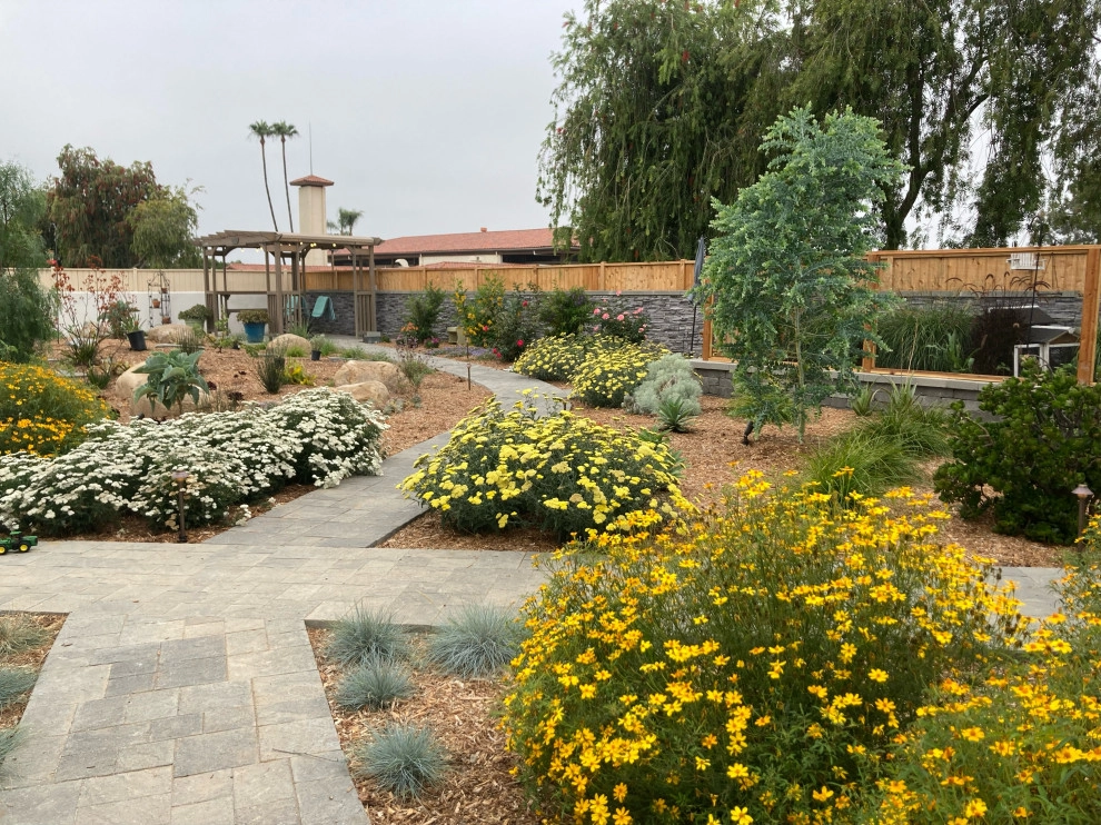 Mira Mesa Spacious Naturalistic by Groundswell Landscaping - Photo 2