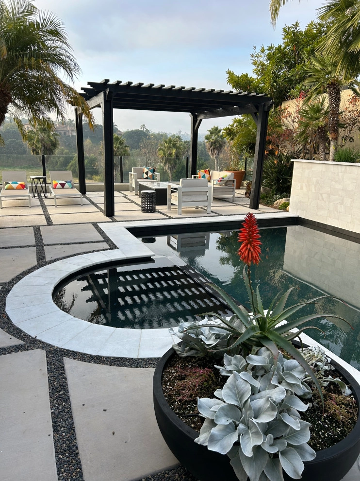 Rancho Santa Fe Poolside by Groundswell Landscaping - Photo 4