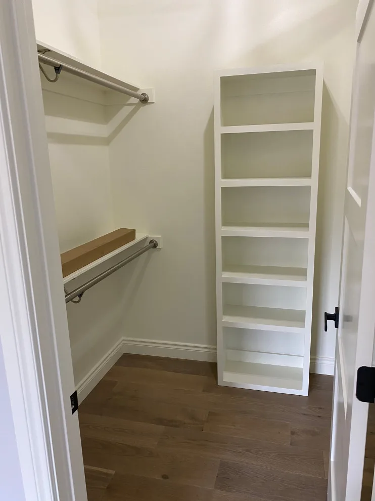 Sanders Tailored Interiors by Robbins Construction - Photo 9