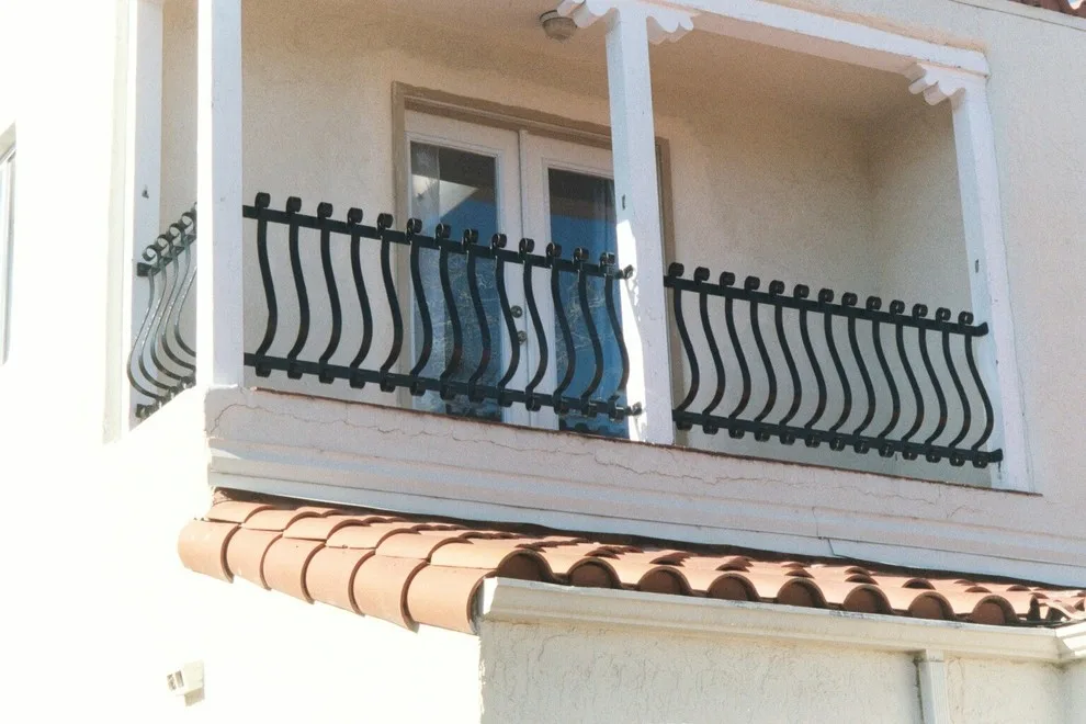 Veranda Guardrail by Pascetti Steel Design, Inc. - Photo 5