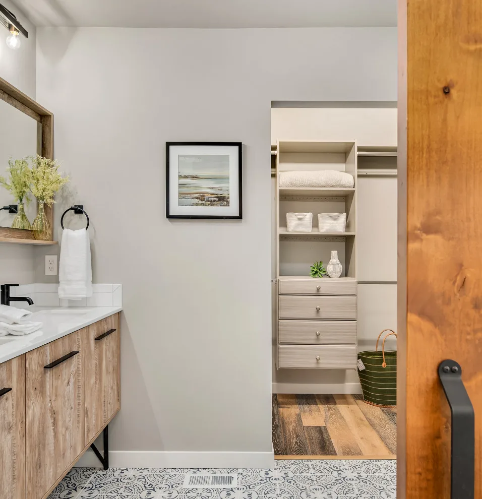 Contemporary Farmhouse Complete Renovation in Seattle by Blue Water Design Build - Photo 4