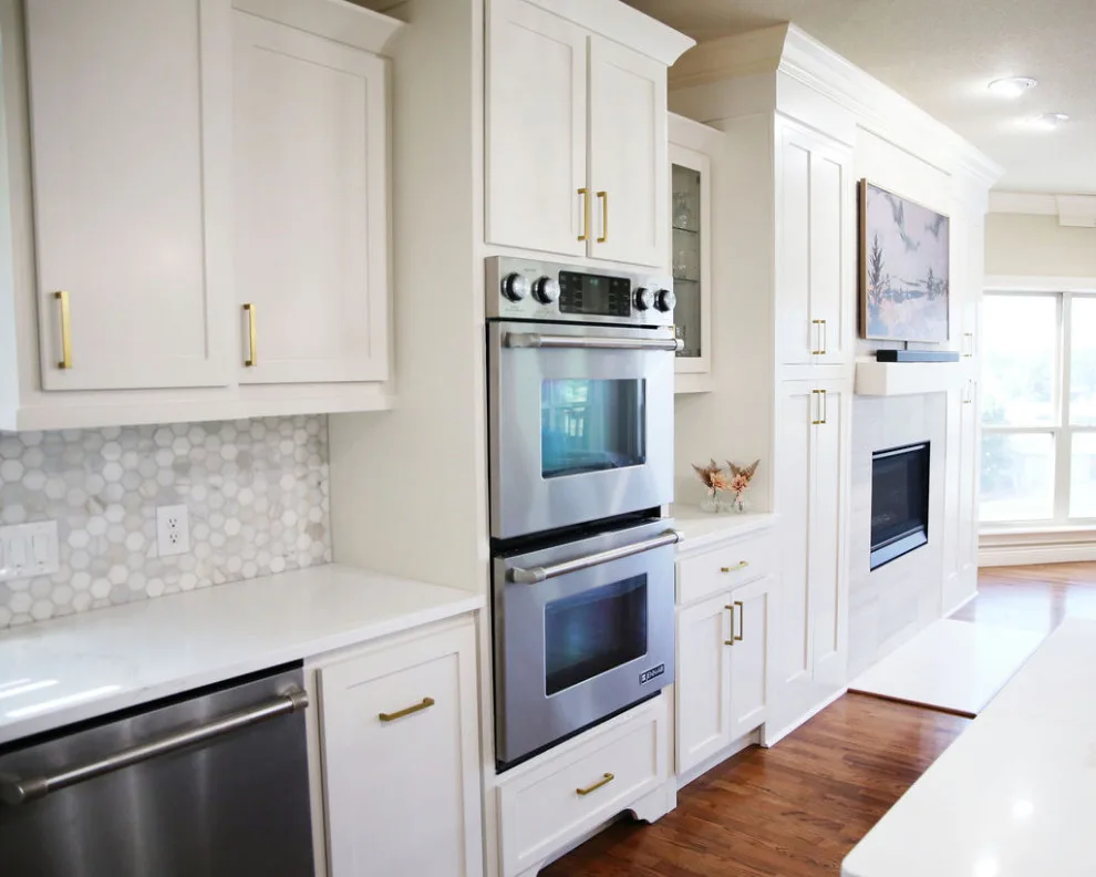 Balmoral Project 2: Kitchen and Living Area by Blue Heron Builders, LLC - Photo 2