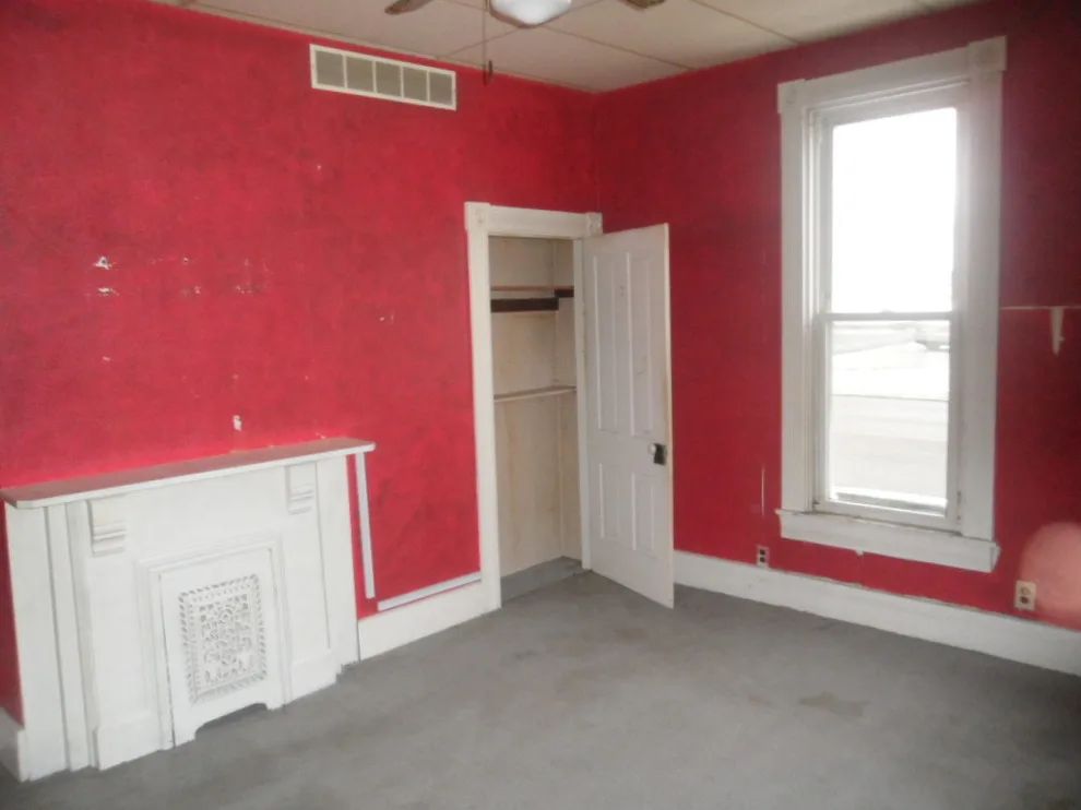 Bank Street Revamp by Burris & Associates, LLC - Photo 8