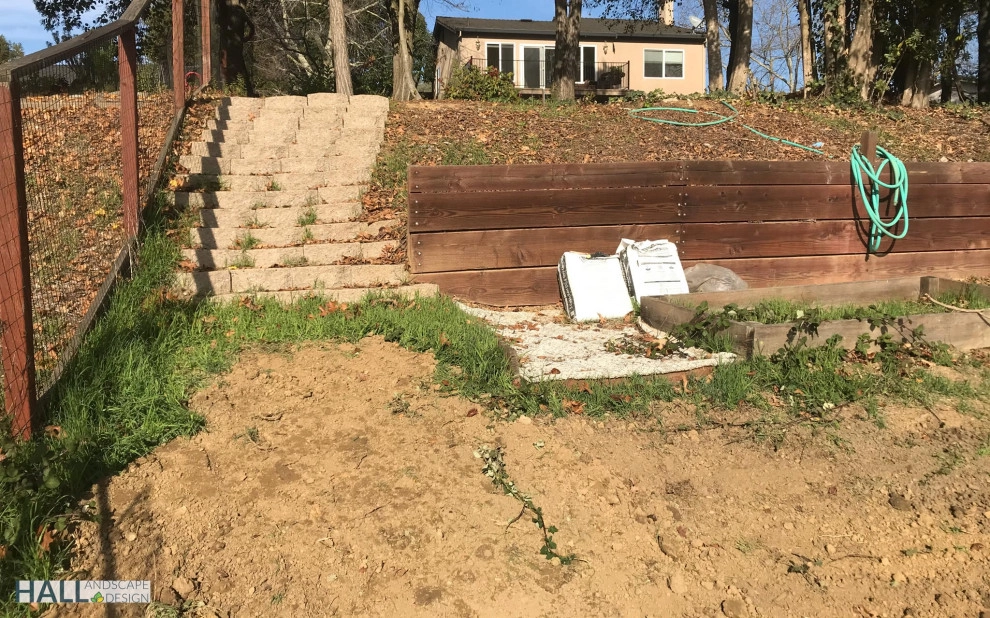 Planted retaining wall by Hall Landscape Design - Photo 9