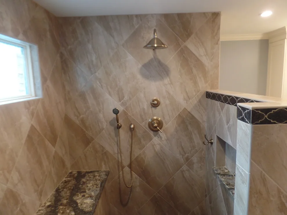 Barn Hill Primary Bath by Before And After Builders, Inc. - Photo 4