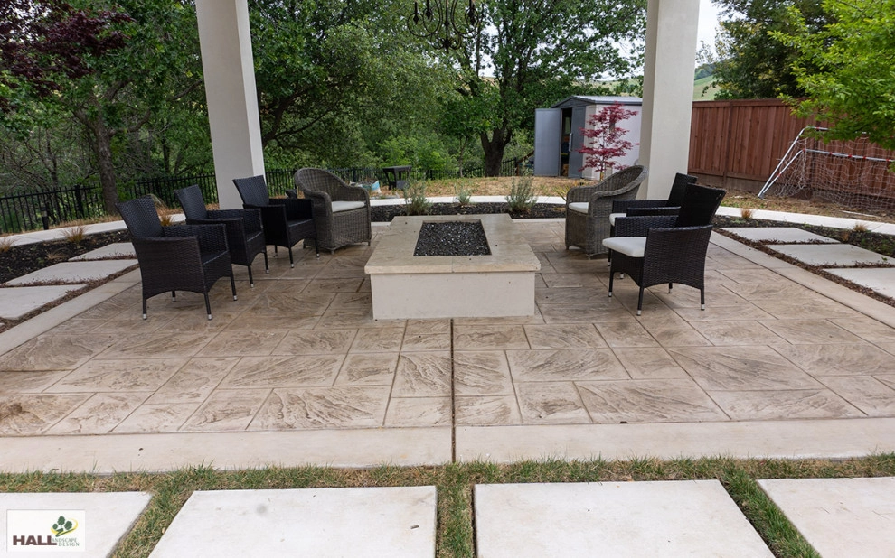 Backyard Oasis by Hall Landscape Design - Photo 4