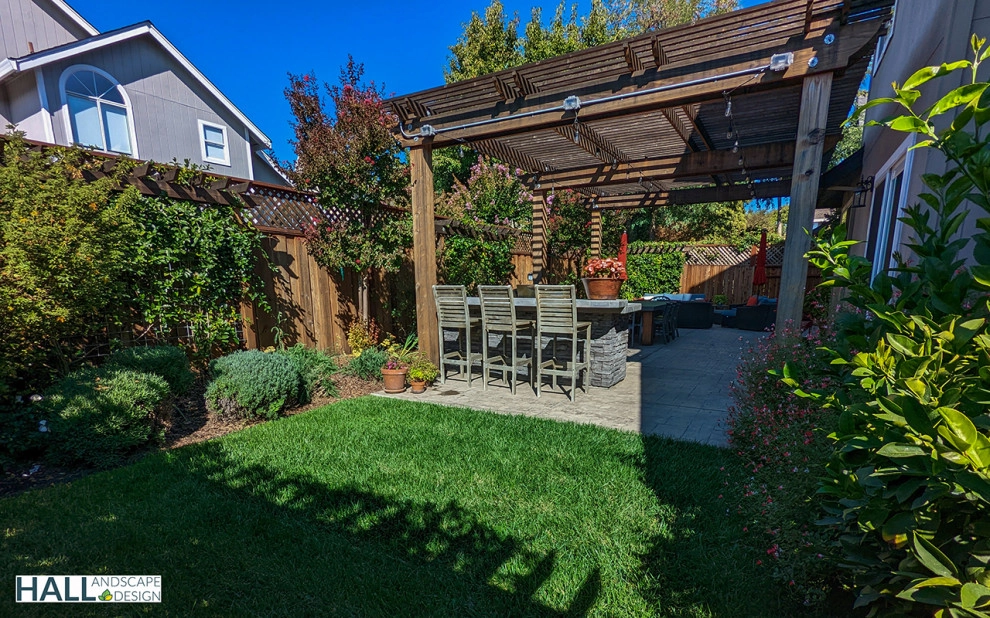 Fresh new patio, with new outdoor kitchen by Hall Landscape Design - Photo 18