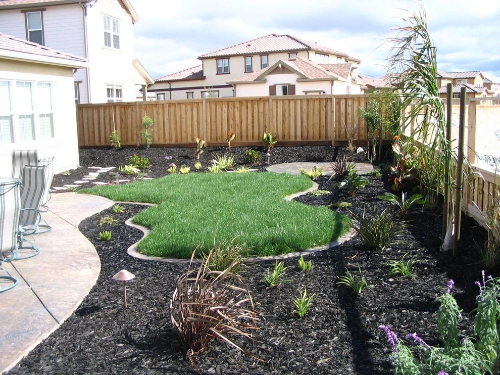 Windsor Backyard Paradise by Hall Landscape Design - Photo 2