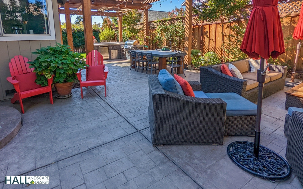 Fresh new patio, with new outdoor kitchen by Hall Landscape Design - Photo 19