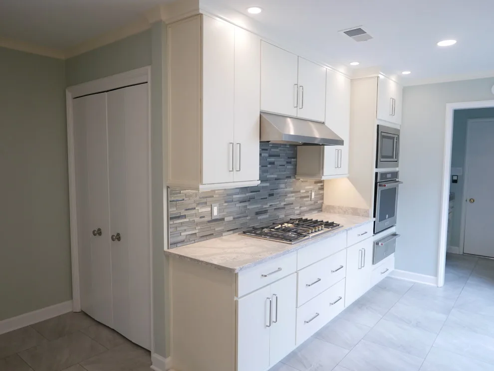 Baroness Kitchen by Before And After Builders, Inc. - Photo 9