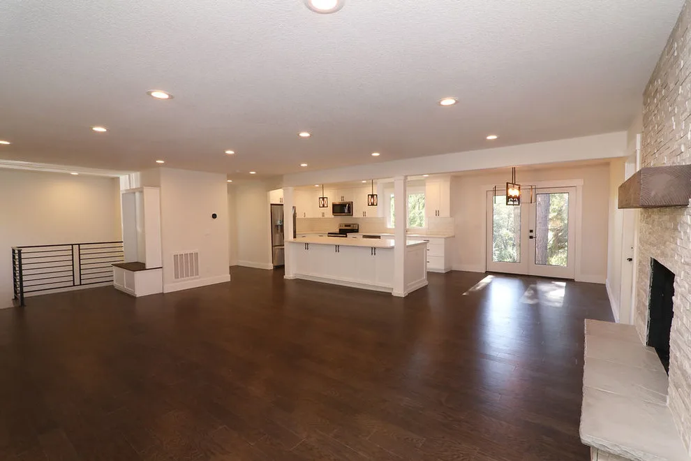 Bespoke complete house makeover by Kamanski Construction, Inc. - Photo 9