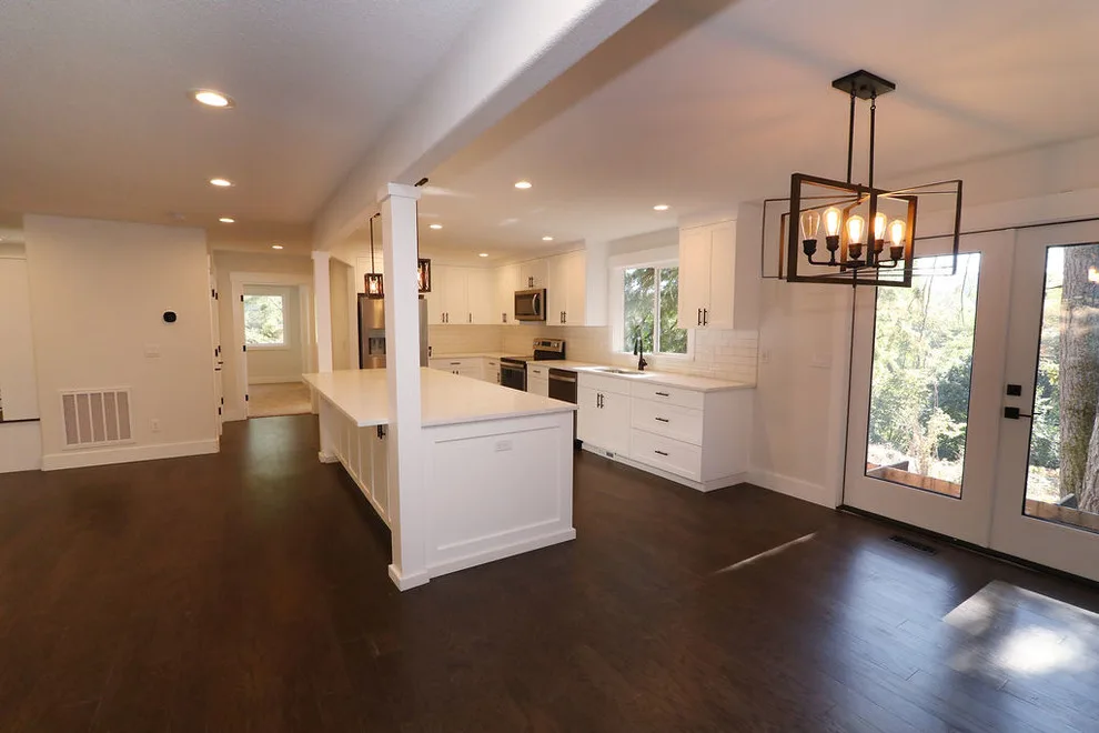 Bespoke complete house makeover by Kamanski Construction, Inc. - Photo 10