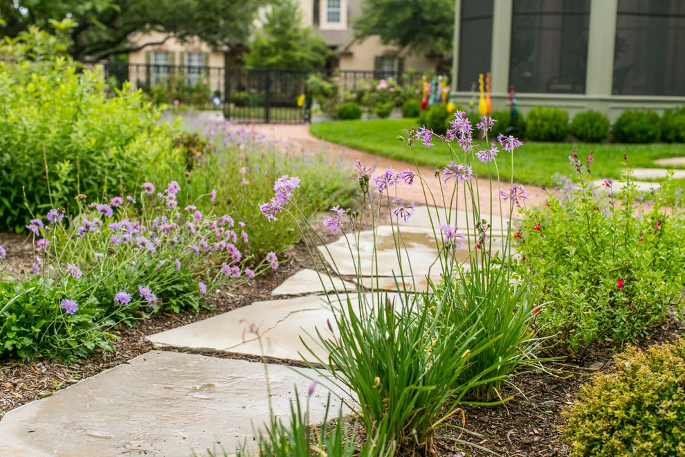 Backyard oasis by Happy Gardens - Photo 9