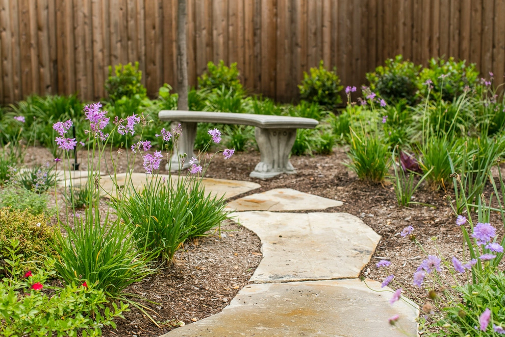Backyard oasis by Happy Gardens - Photo 26