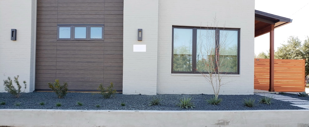 Modern but rooted in Texas by Happy Gardens - Photo 12
