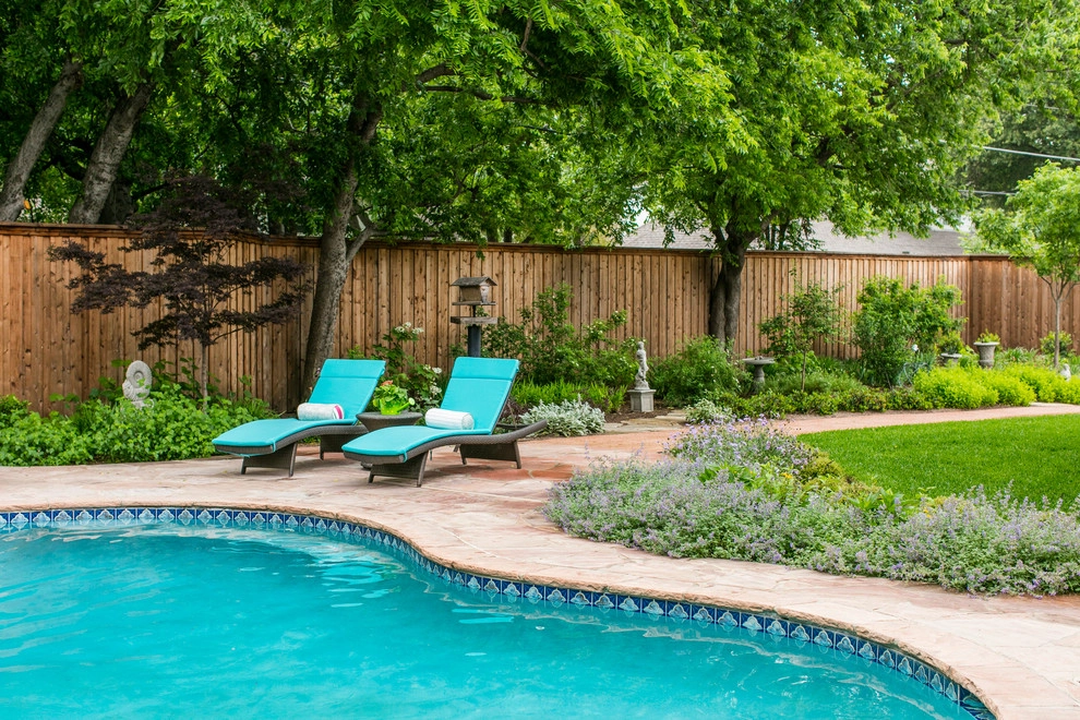 Backyard oasis by Happy Gardens - Photo 17