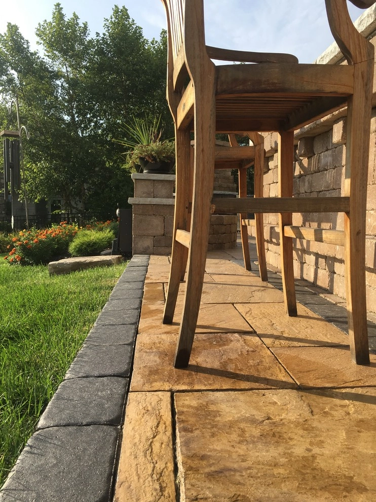 West Bay Woods Outdoor Living by Hardscape Contractors - Photo 2