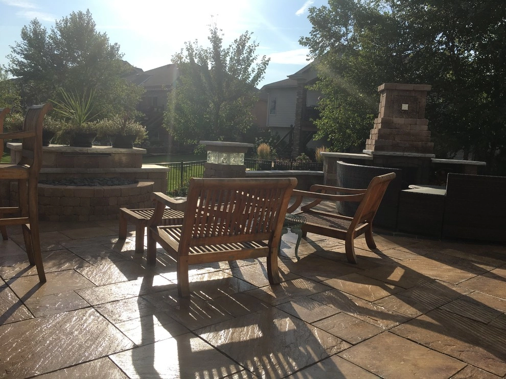 West Bay Woods Outdoor Living by Hardscape Contractors - Photo 3