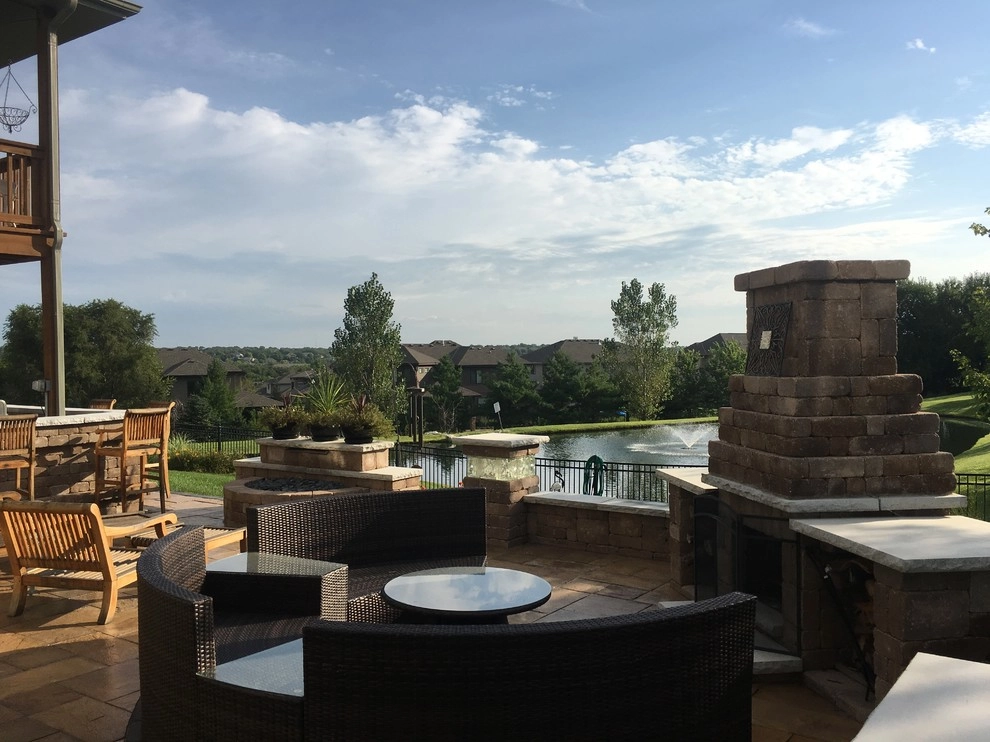 West Bay Woods Outdoor Living by Hardscape Contractors - Photo 8