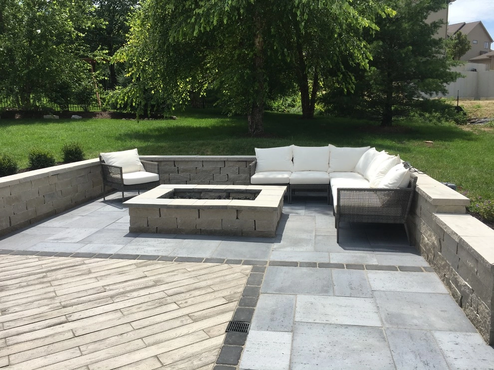 West Omaha Outdoor Living Space & Kitchen by Hardscape Contractors - Photo 14