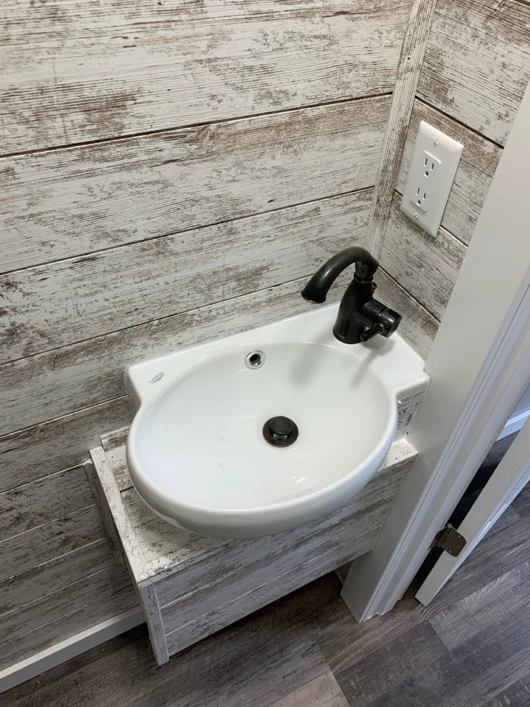 Alexandria Home Repair - Photo 14