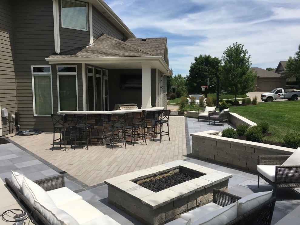West Omaha Outdoor Living Space & Kitchen by Hardscape Contractors - Photo 7