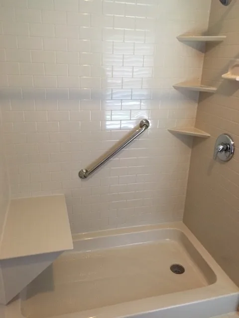 American Home Design - Photo 7