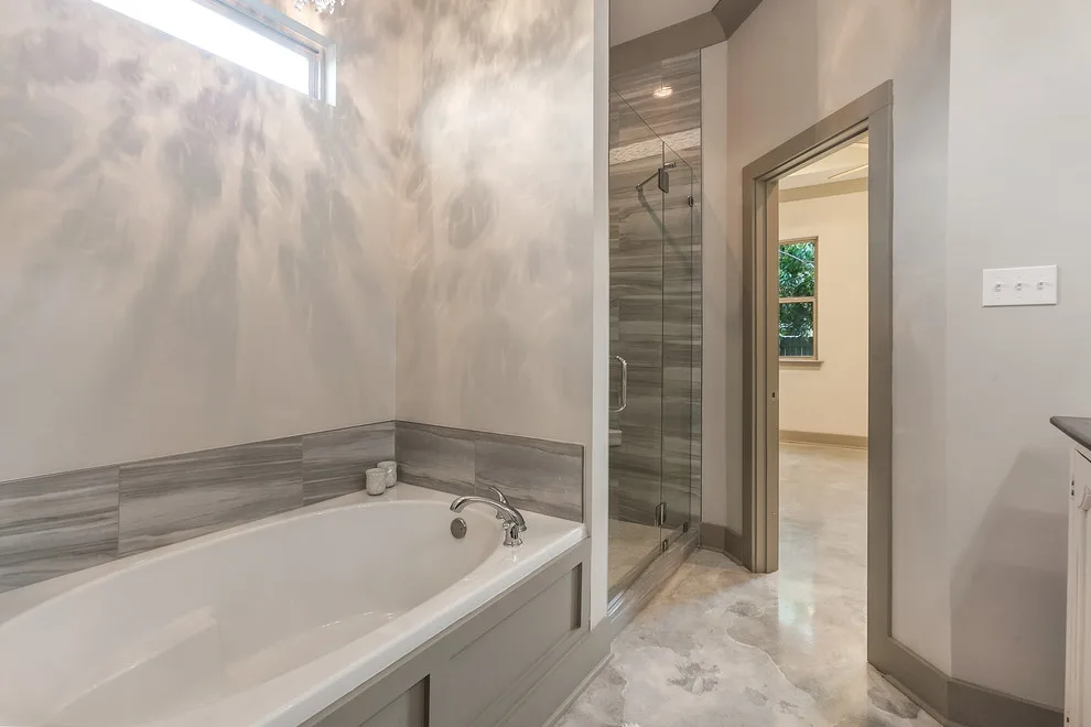 Bathroom by Nola Build Inc - Photo 4