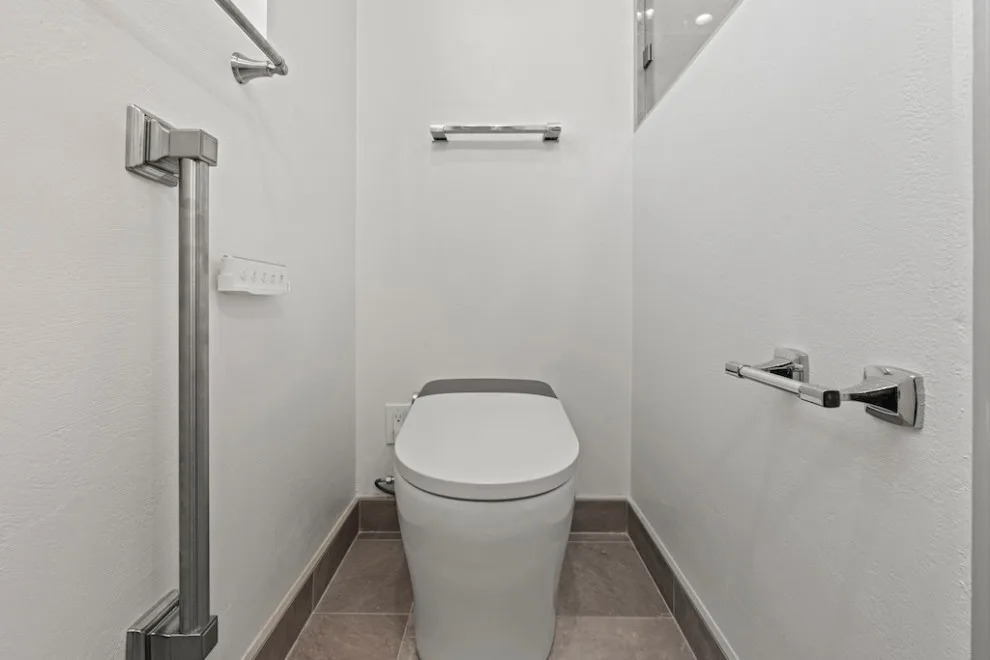 Santa Clara Bathroom Expansion by Golden View Renovation - Photo 10