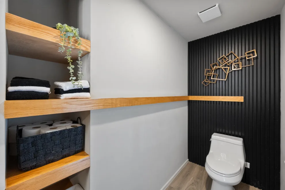 Eastwood Island Transformation Highlights by Lakeview Living LLC - Photo 42