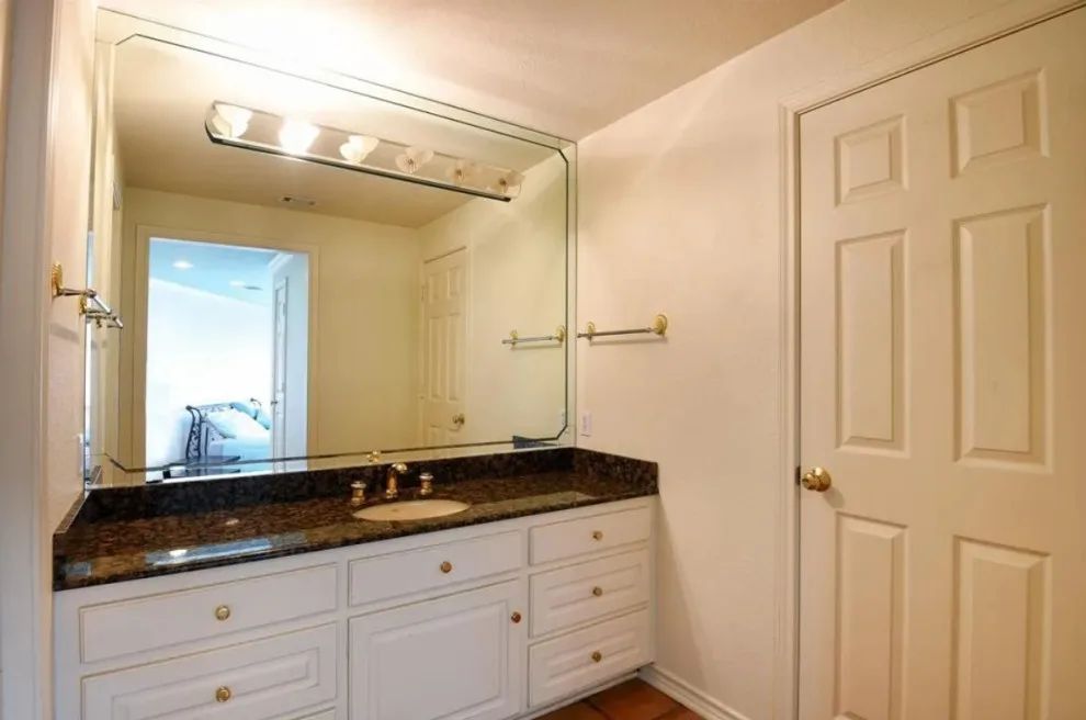 Lakeview Living LLC - Photo 9