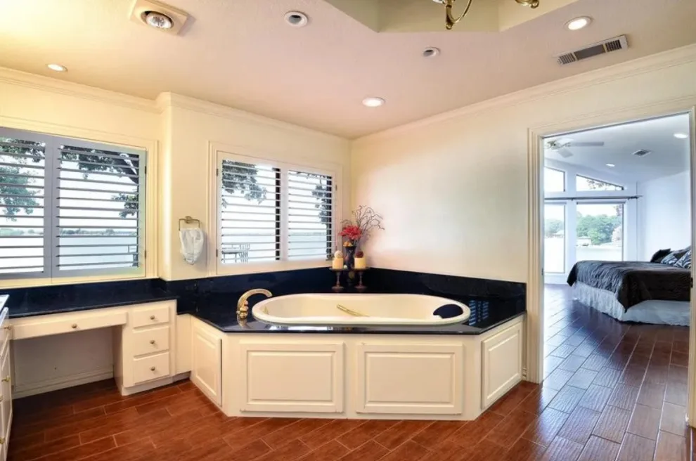 Eastwood Island Transformation Highlights by Lakeview Living LLC - Photo 9