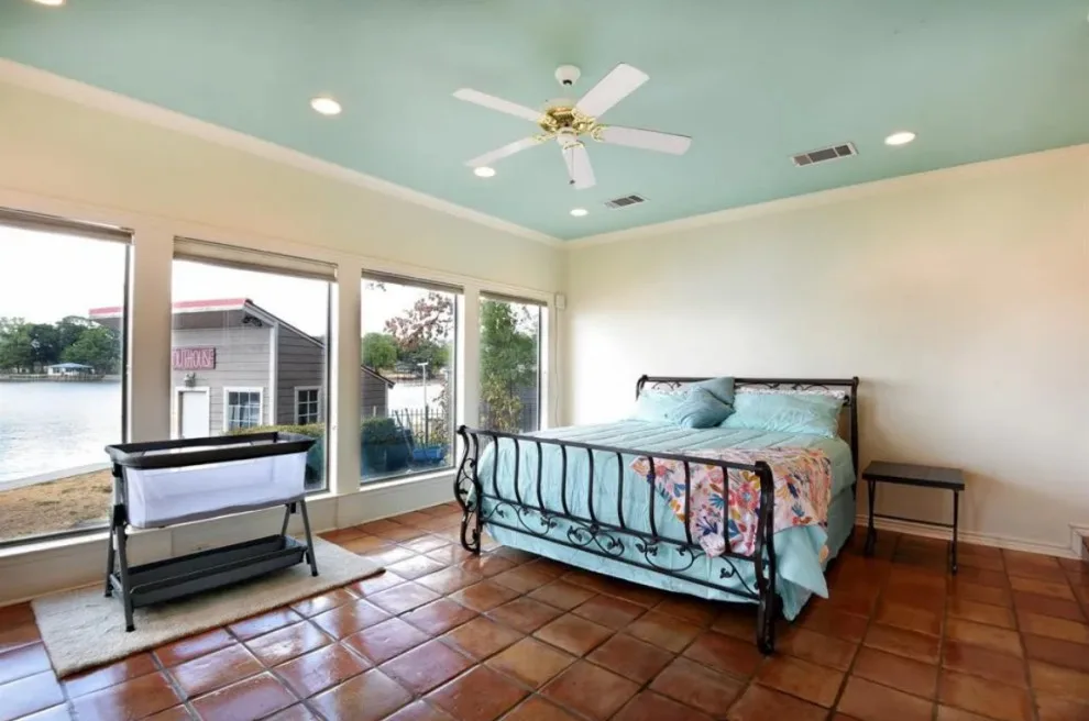 Eastwood Island Transformation Highlights by Lakeview Living LLC - Photo 16