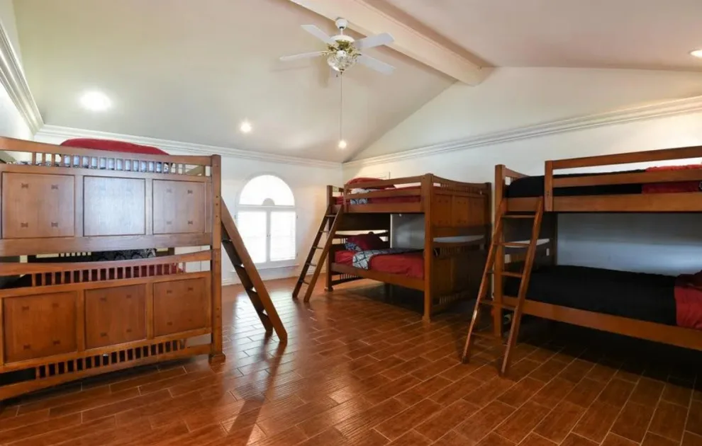 Eastwood Island Transformation Highlights by Lakeview Living LLC - Photo 28