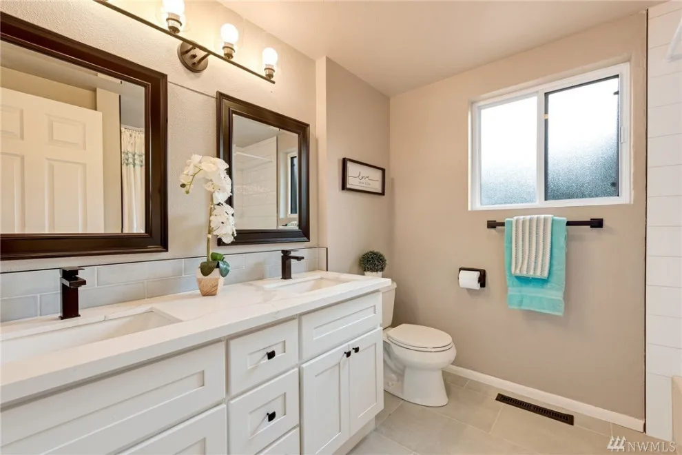 1946 Mid-Century Renovation by 7 Arts Construction - Photo 3