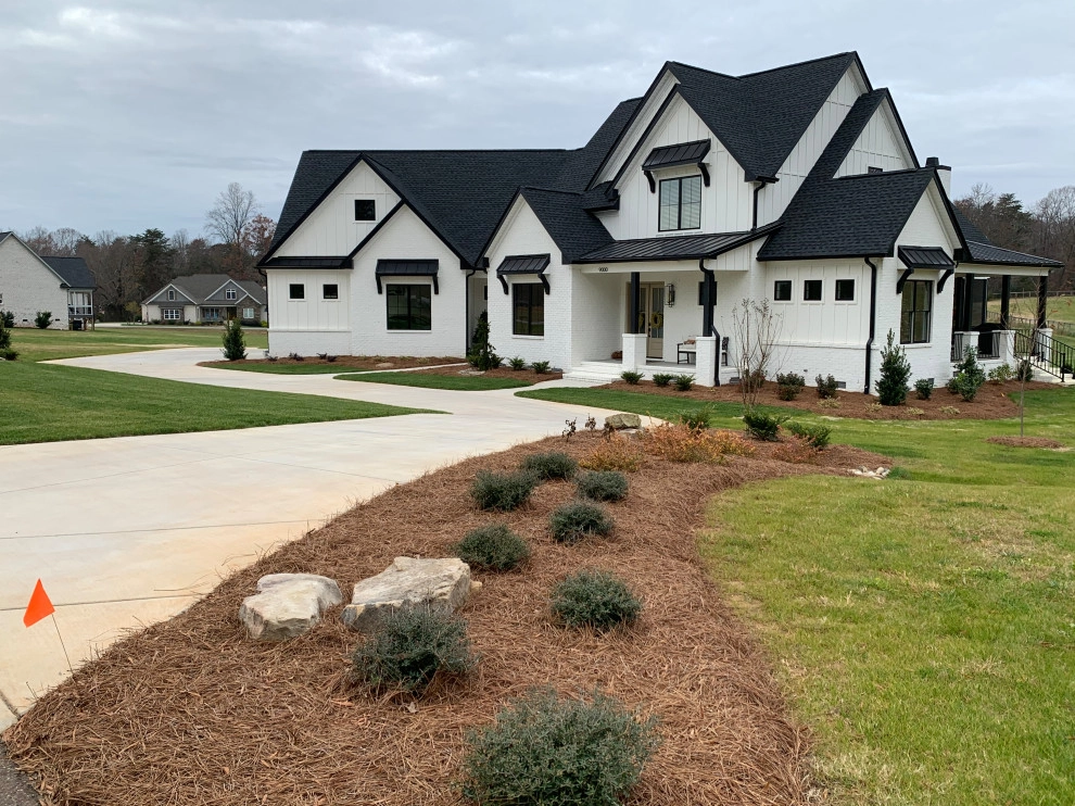 Greensboro NC- Landscape Renovation by Hawkins Landscape Architecture/TriadGarden - Photo 7