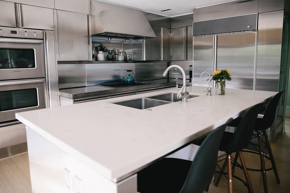 MIDTOWN RENOVATION by BIG Construction Inc. - Photo 13
