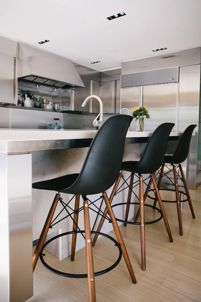 MIDTOWN RENOVATION by BIG Construction Inc. - Photo 16