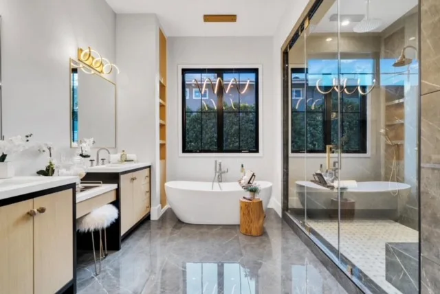 Restroom Design Initiatives by Platinum Home Builders & Design, Inc - Photo 17