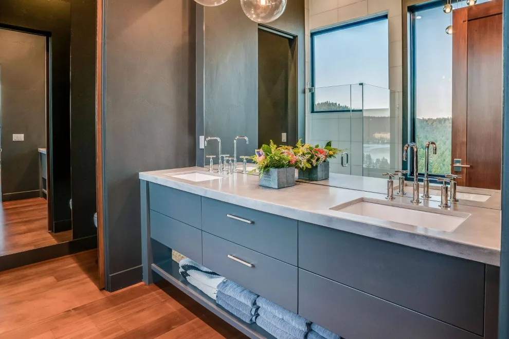 Restroom Design Initiatives by Platinum Home Builders & Design, Inc - Photo 9