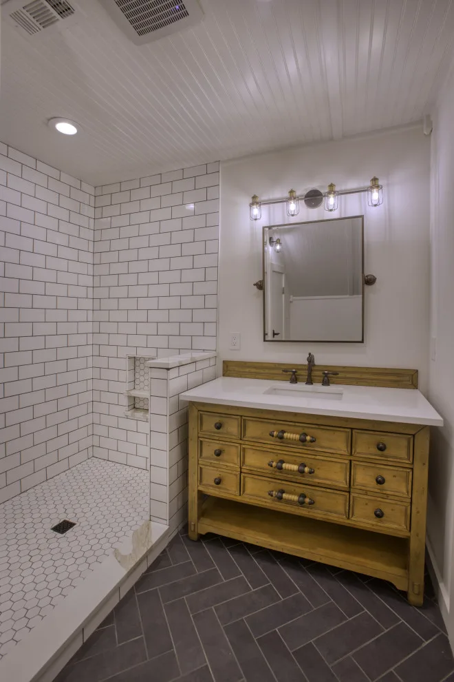 Restroom Images by Frank's Home Maintenance And General Contracting - Photo 17