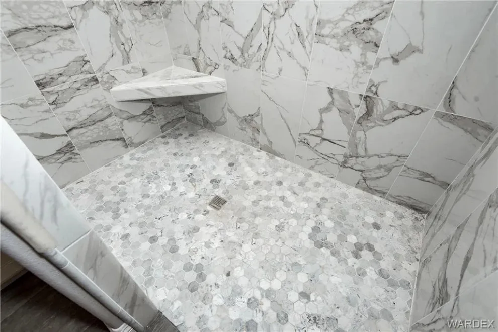 Stunning bathroom layouts for bespoke residences by A Better Builder - Photo 12