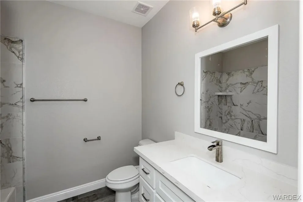 Stunning bathroom layouts for bespoke residences by A Better Builder - Photo 37