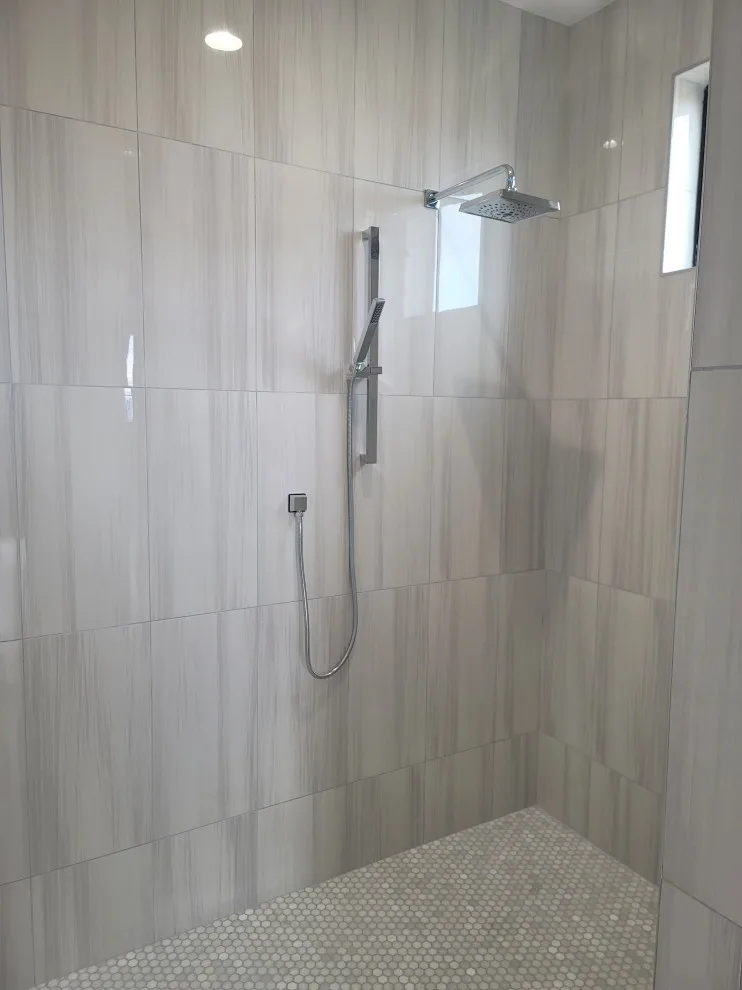 Stunning bathroom layouts for bespoke residences by A Better Builder - Photo 13