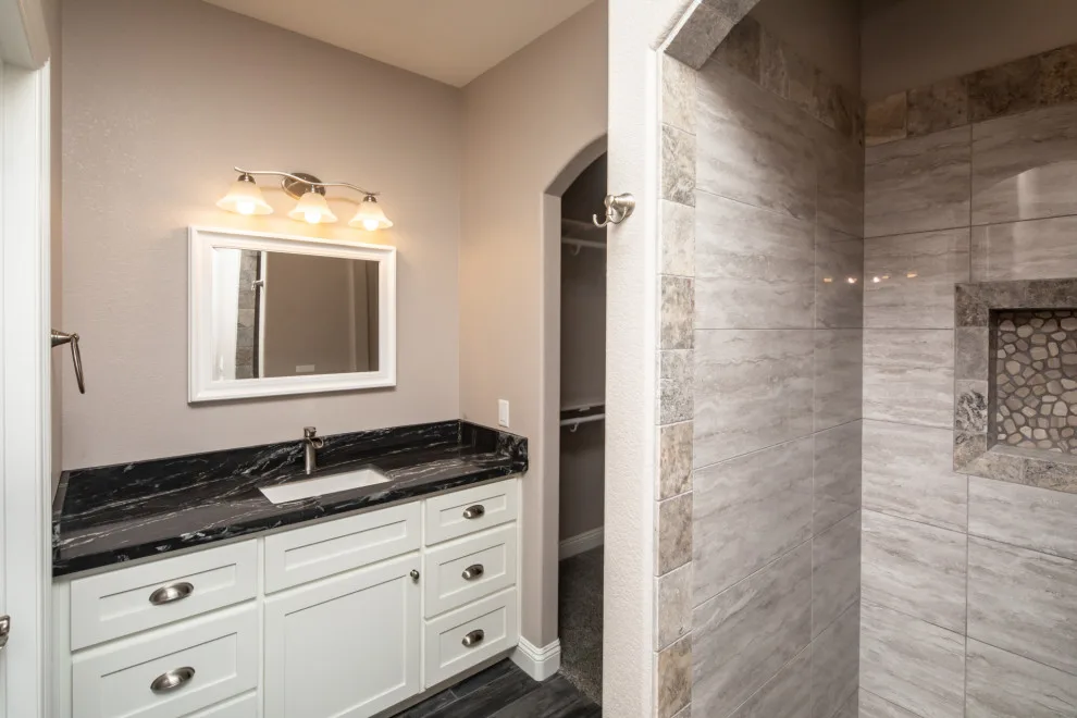 Stunning bathroom layouts for bespoke residences by A Better Builder - Photo 25