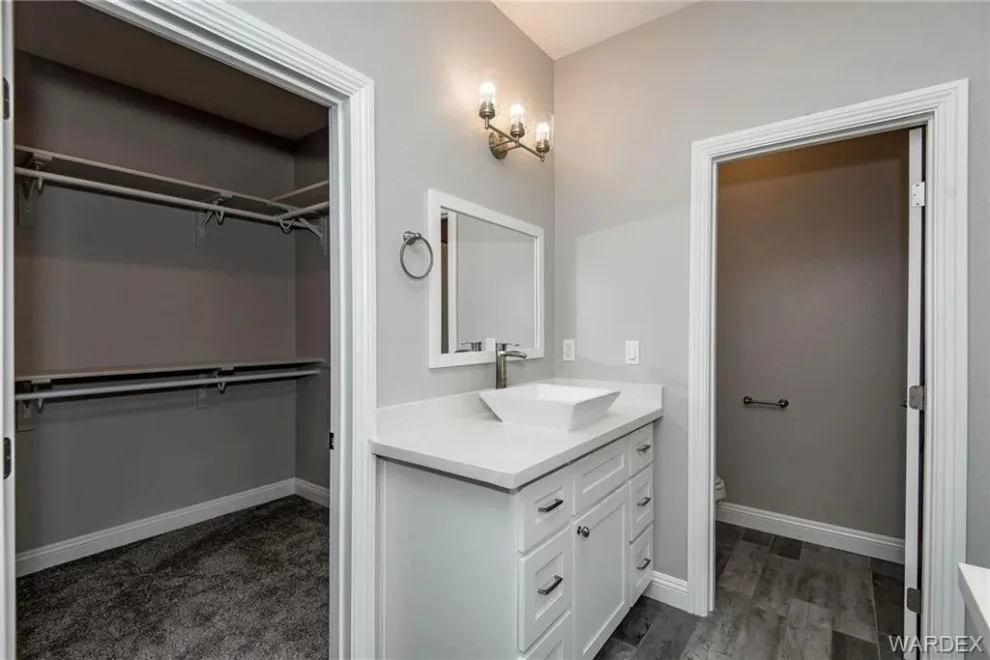Stunning bathroom layouts for bespoke residences by A Better Builder - Photo 23